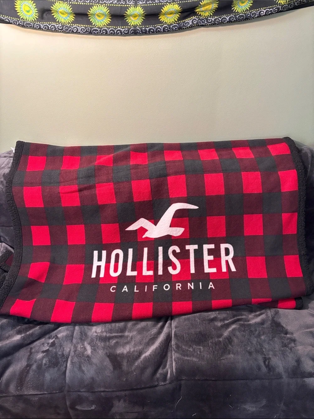 Hollister Red & Black Buffalo Plaid Logo Throw